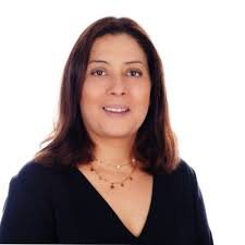 Julienne T., CEO de TechVibe